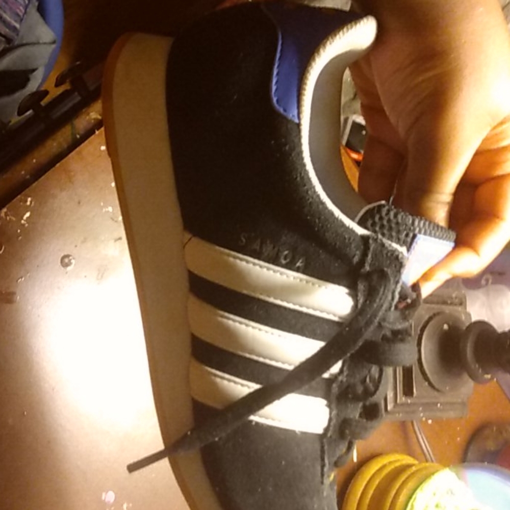 Adidas - Picture 3 of 4